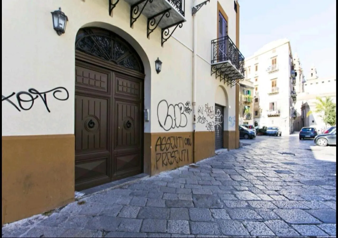 Isidea Apartment Palermo 0*,